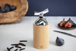 Moulin à poivre long manuel Peugeot Isen en bois et inox 16cm