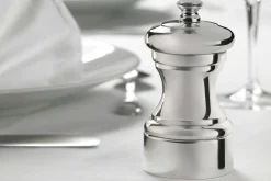 Moulin à poivre manuel Peugeot Mignonnette en métal argenté 10cm