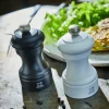 Moulin à poivre manuel Peugeot Bistro en bois de hêtre noir mat 10cm