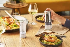 Moulin à sel électrique Peugeot Zeli en ABS avec éclairage 14cm