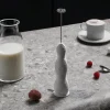 Mousseur à lait électrique Alessi Pulcina design par Michele De Lucchi