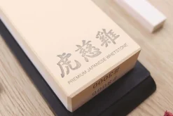 Pierre à aiguiser japonaise 3000/8000 Wusaki by Suehiro en céramique double face