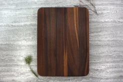 Planche à découper Wusaki en bois de noyer avec rigole - 40 x 30 x 1,9 cm