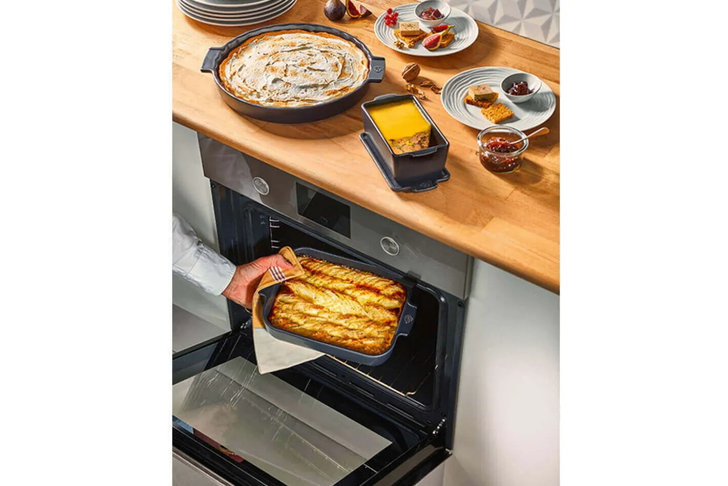Plat four rectangle Peugeot Appolia en céramique écru 40x27cm