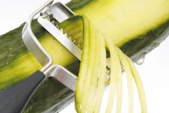 Éplucheur à julienne Gefu Striscia en acier inoxydable