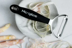 Éplucheur Microplane lame droite en acier inoxydable