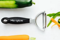 Éplucheur Microplane lame droite en acier inoxydable