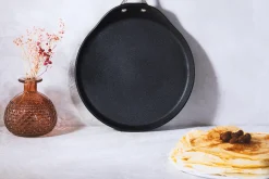 Poêle à crêpes antiadhésive Cristel Castel'Pro Ultralu® 28cm en aluminium forgé et revêtement Ceraliss+