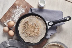 Poêle à crêpes antiadhésive De Buyer Choc Intense Twisty en aluminium forgé