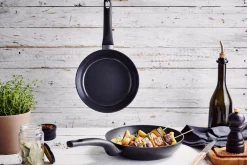 Poêle à frire antiadhérente Beka Kuro en aluminium noir 20cm