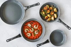 Poêle à frire antiadhésive MasterClass Can-to-Pan en aluminium recyclé 20cm