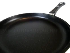 Poêle à frire ronde pro AMT 28cm anti-adhérente
