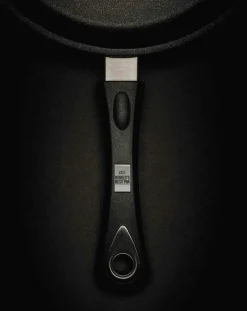 Poêle pro à frire ronde AMT 24cm anti-adhérente