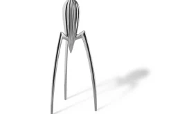 Presse-agrumes Alessi Juicy Salif en fonte d'aluminium design par Philippe Starck