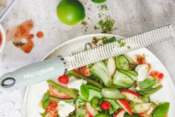 Râpe-zesteur Microplane Premium Classic Vert Sauge - 20,3cm
