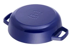 Sauteuse Staub Chistera en fonte émaillée bleu intense