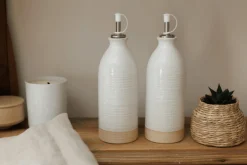 Set de 2 bouteilles à huile et vinaigre KitchenCraft Idilica en grès crème 450ml