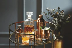 Set de bouteille à whisky Barcraft avec 4 verres taillés