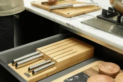 Set de 5 couteaux Joseph Joseph Elevate Steel Knives Bamboo Store + plateau en bambou