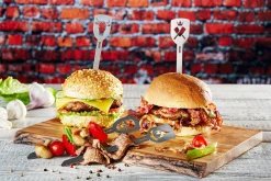Set de 2 pics à burgers Gefu Torro motif tête de mort et flamme