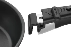 Set de 2 poêles Zwilling Unlock Ceraforme® Titanium en aluminium 20 et 28cm + 1 poignée amovible