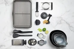 Set empilable 7 moules pâtisserie et plaques MasterClass Smartspace antiadhésifs