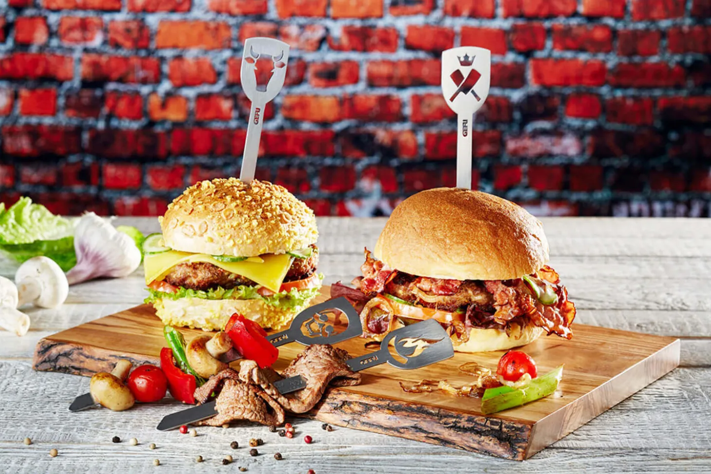 Set 2 Pics à burgers Gefu Torro motif taureau et couperet