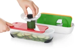 Set 2 râpes + 1 éminceur + 1 spiralizer avec récupérateur OXO