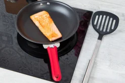 Spatule ajourée Cristel POC en acier inoxydable et nylon