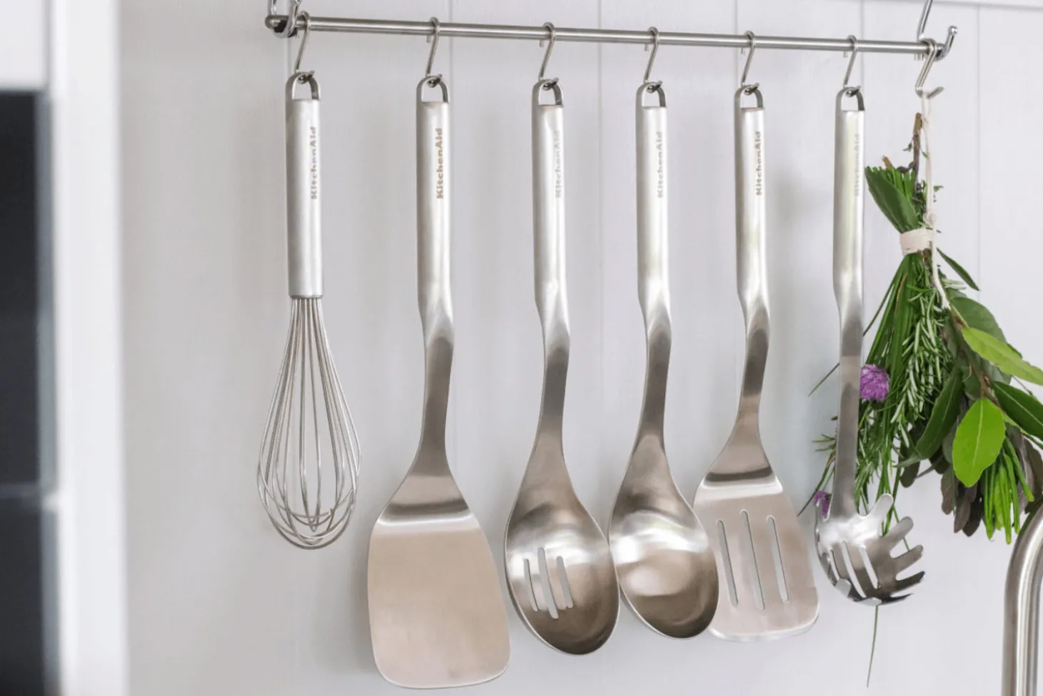 Spatule coudée Kitchen Aid tout en acier inoxydable