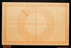 Toile pâtissière graduée Silpat en silicone et toile de verre 58,5x38,5cm
