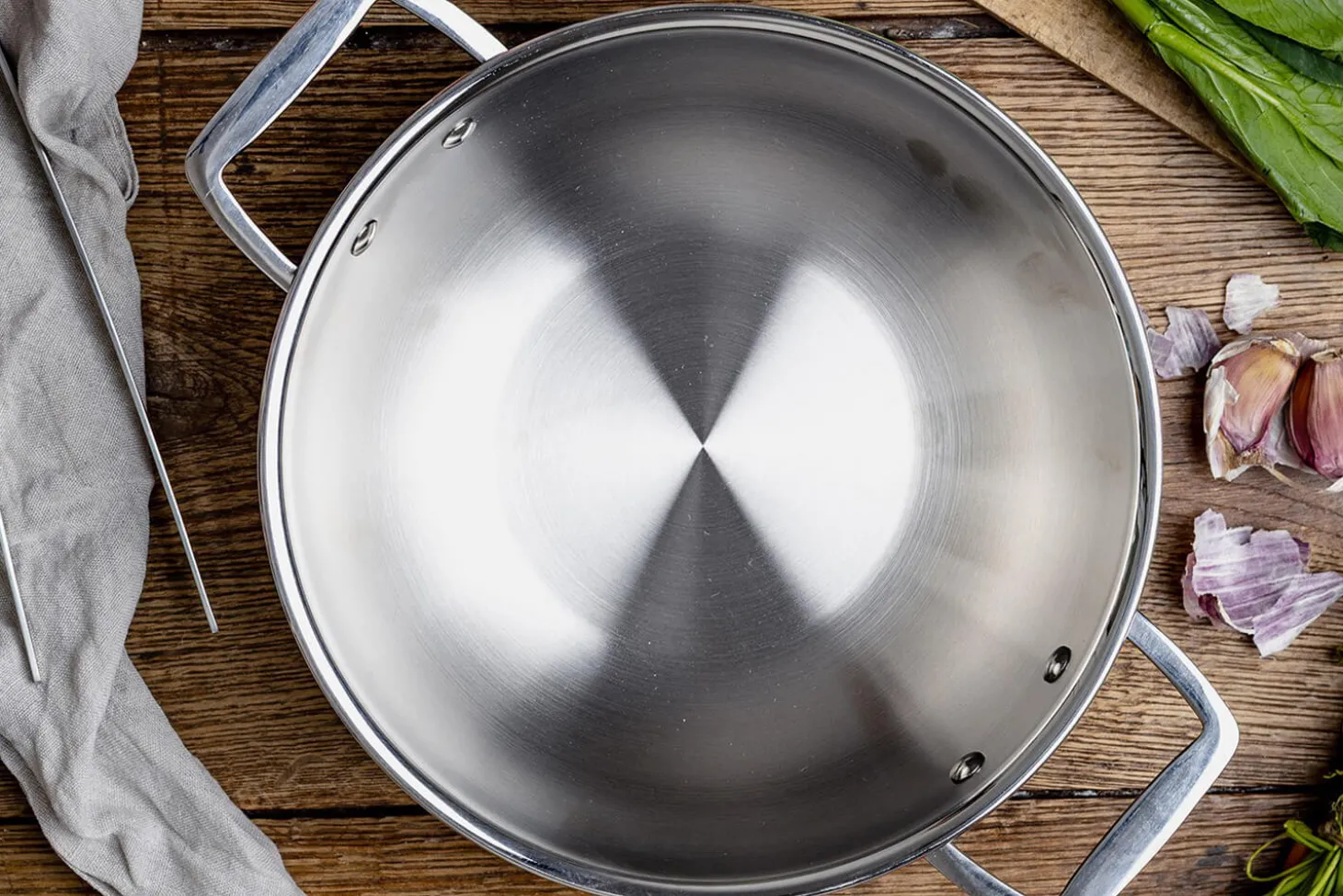 Wok Cristel Castel'Pro 28cm en acier inoxydable 18/10 3 ply 2 anses fixes avec couvercle